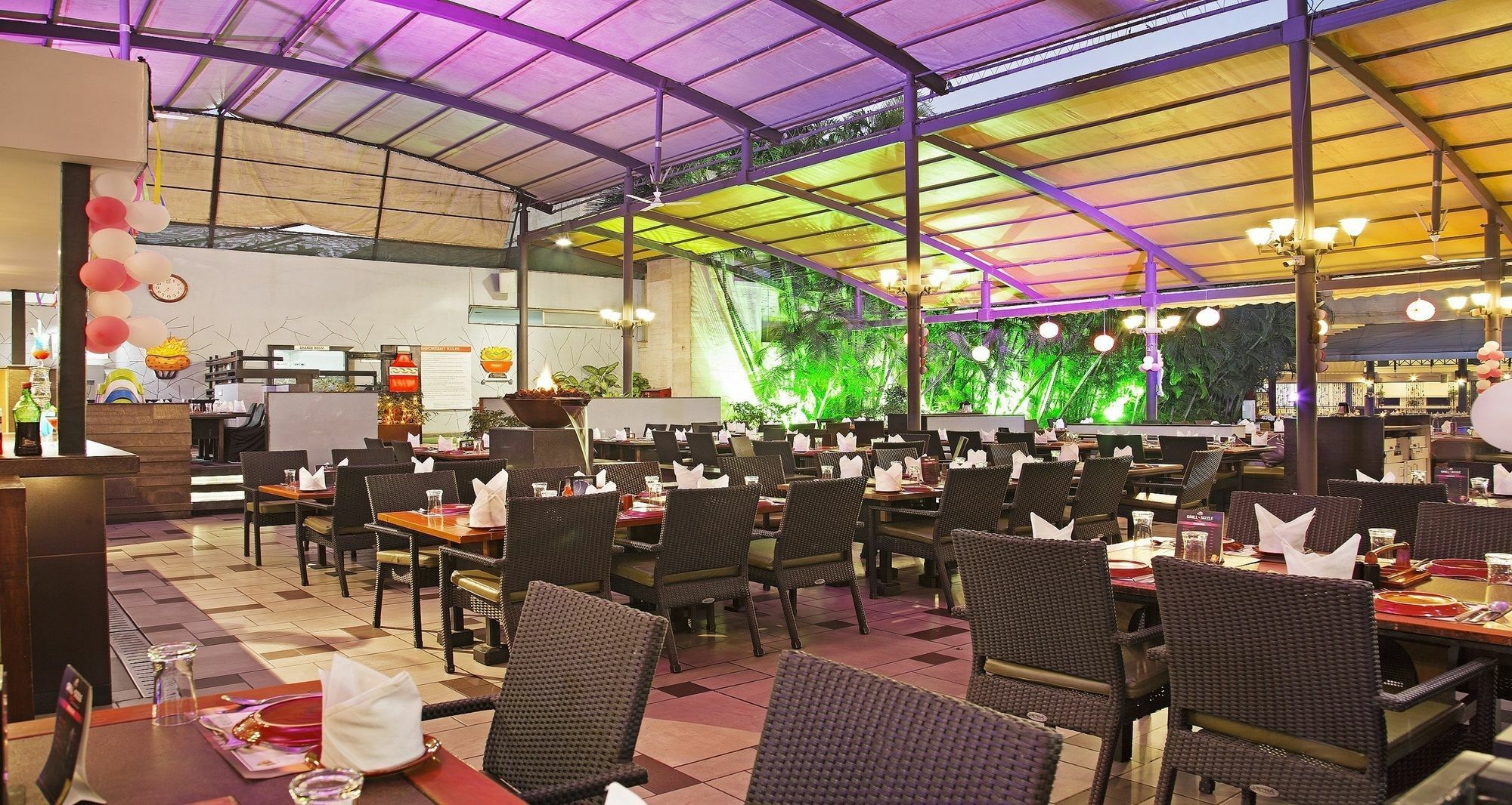 Sayaji Indore Buitenkant foto