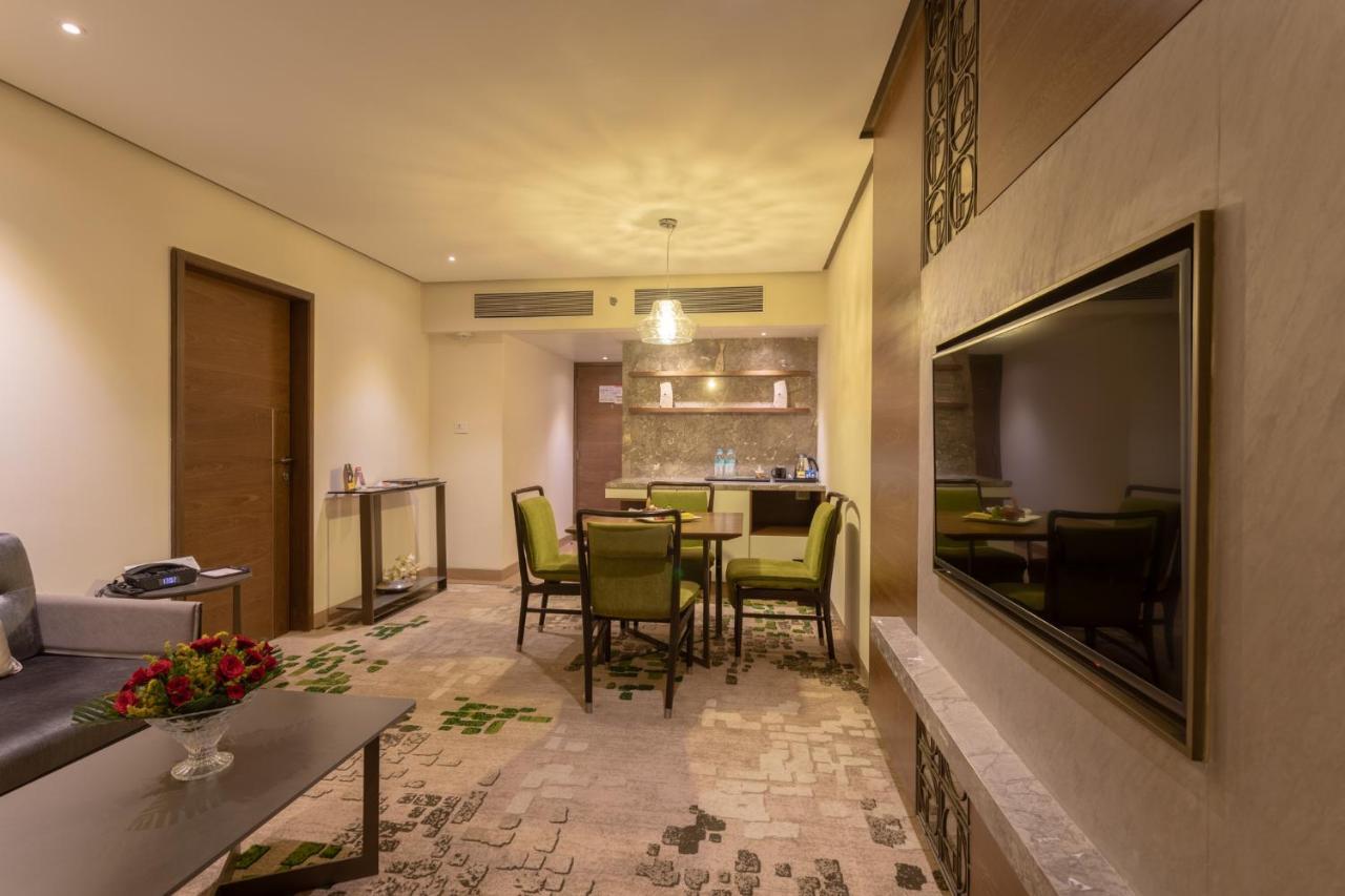 Sayaji Indore Buitenkant foto